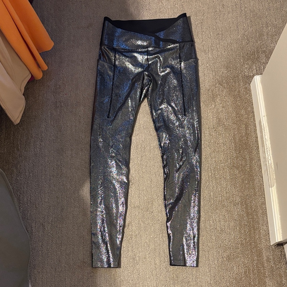 Shimmering Black Leggings